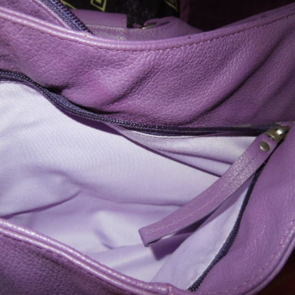 John Cole Extra Large Leather Tote W/Dustbag - Picture 6 of 8